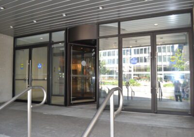 Sliding door